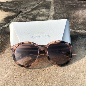 🎈SOLD🎈Michael Kors sunglasses